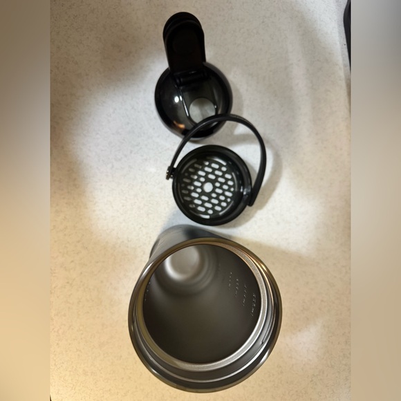 Brumate Hillary Duff Midnight Meditation multishaker - Picture 4 of 8